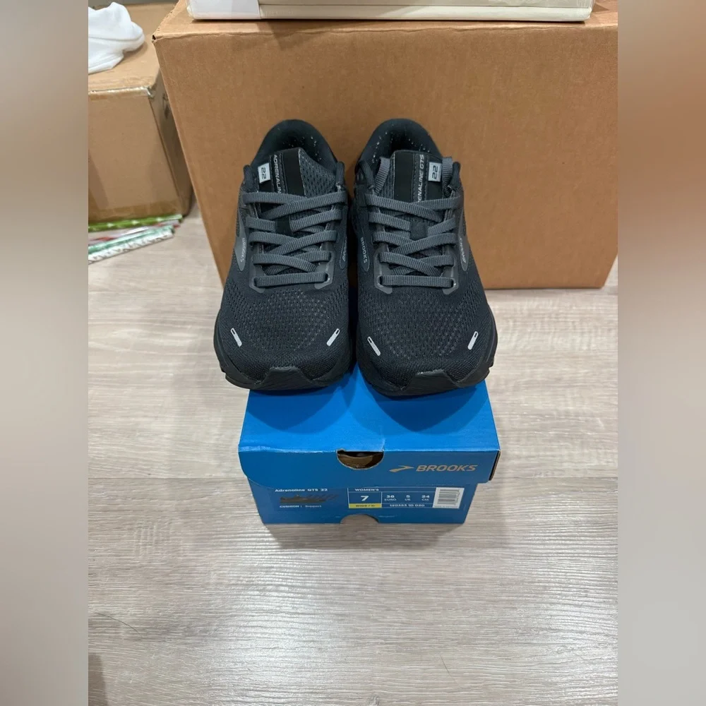 Brooks Women’s Black Running Shoes